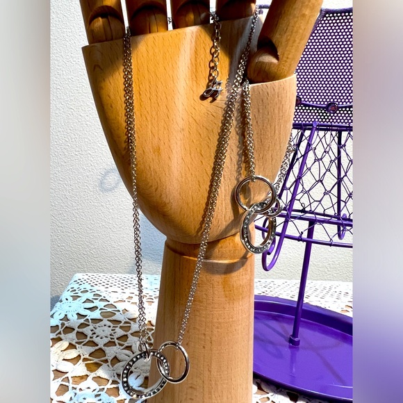 NWOT ADORE Fashion jewelry necklace and bracelet set - Picture 8 of 12